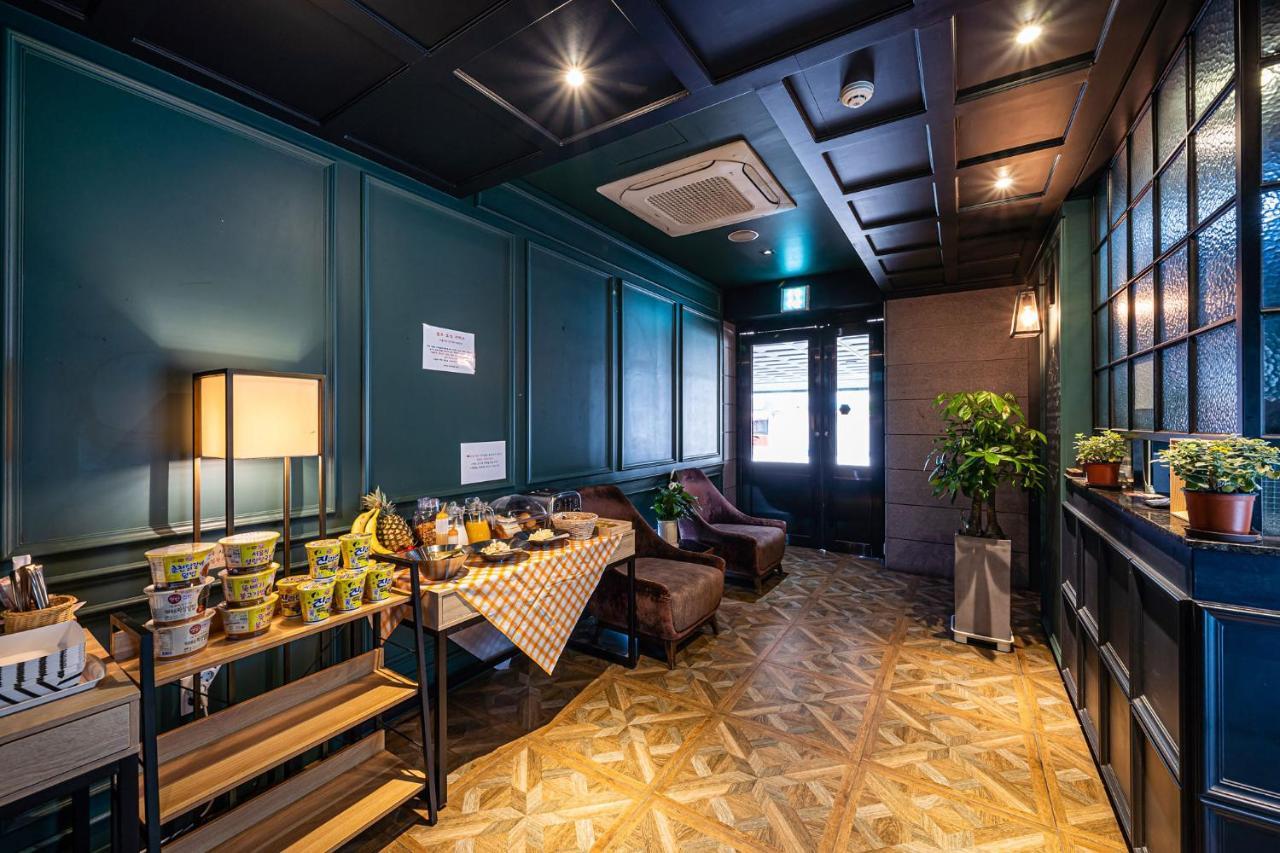 צ'ונצ'און Hotel Myeongjak מראה חיצוני תמונה