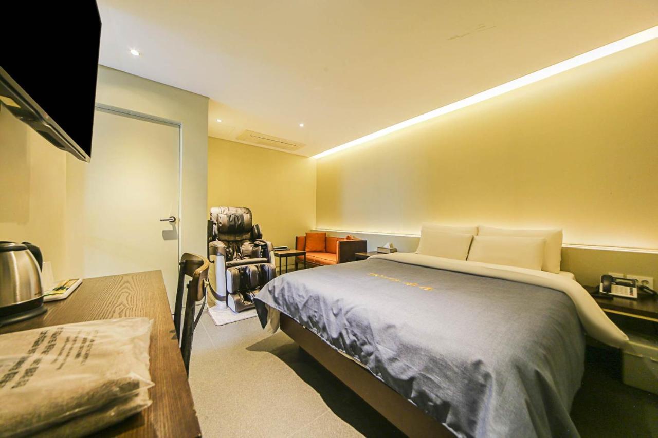 צ'ונצ'און Hotel Myeongjak מראה חיצוני תמונה