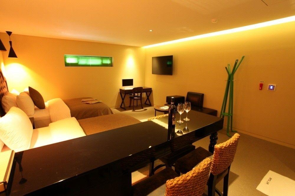 צ'ונצ'און Hotel Myeongjak מראה חיצוני תמונה