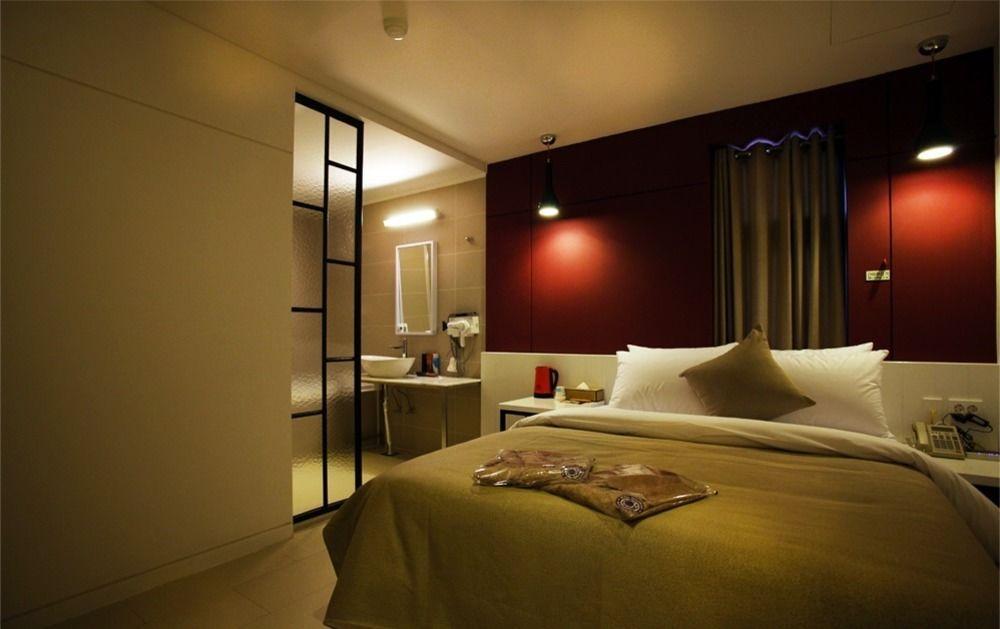 צ'ונצ'און Hotel Myeongjak מראה חיצוני תמונה